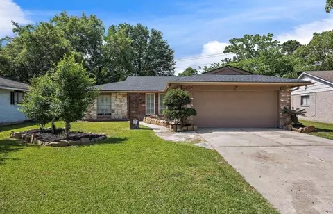7519 Silent Wood Ln, Houston, TX 77086