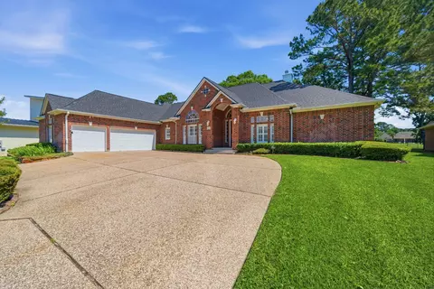 1151 Bentwater Dr, Montgomery, TX 77356
