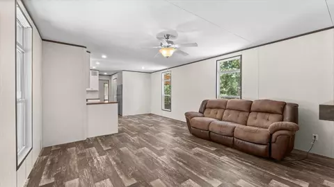 Living - 188 Camp Rd, Trinity, TX 75862 photo 2 of 2