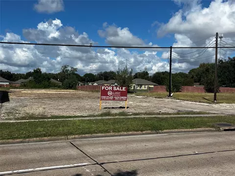 2310 Center St, Deer Park, TX 77536