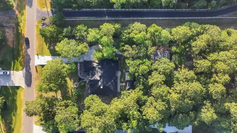 11943 White Oak Pass, Conroe, TX 77385