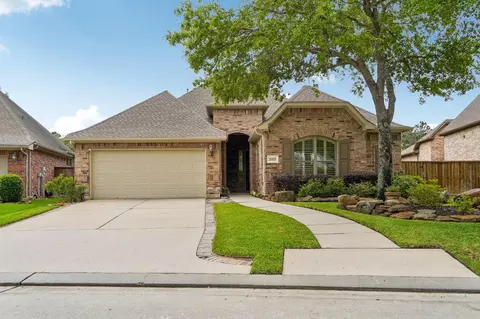 25500 Vinechase Dr, Porter, TX 77365