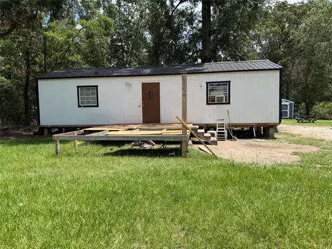 335 Robbie Rd, Livingston, TX 77351