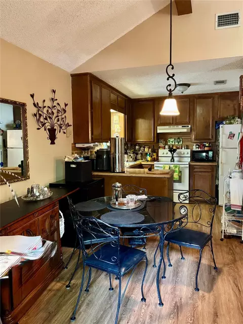 Kitchen - 1347 Cardinal Ln, Trinity, TX 75862 photo 5 of 5