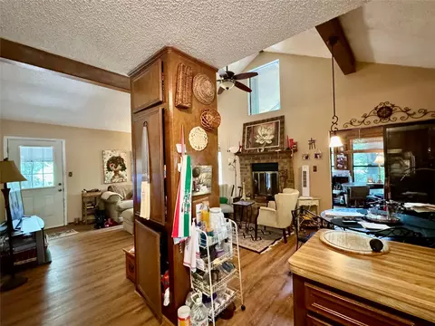 Kitchen - 1347 Cardinal Ln, Trinity, TX 75862 photo 4 of 5