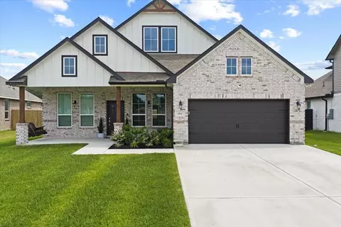 205 Big Spring Dr, Anahuac, TX 77514