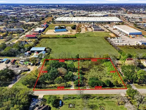 11902 Dover St, Houston, TX 77031