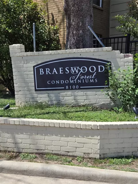 8100 Creekbend Dr #138, Houston, TX 77071