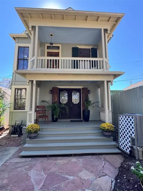 611 Church Street St, Galveston, TX 77550
