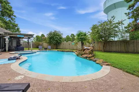3202 Echo Mountain Dr, Kingwood, TX 77345