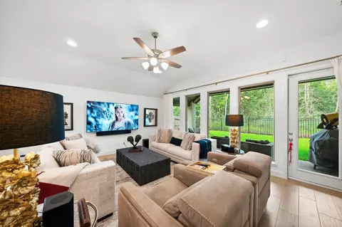 Living - 118 Sierra Stream Ct, Conroe, TX 77304 photo 1 of 3
