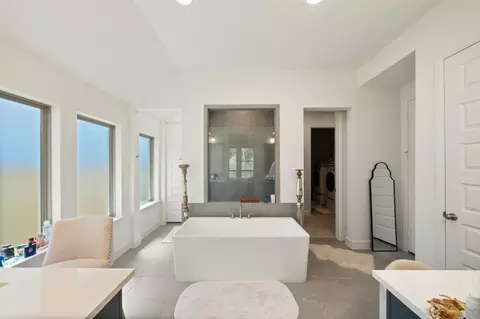 Bath - 118 Sierra Stream Ct, Conroe, TX 77304 photo 1 of 3