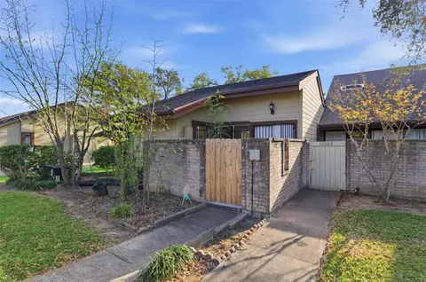 12503 Newbrook Dr, Houston, TX 77072