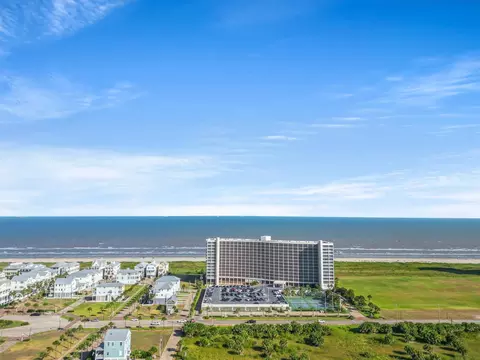 1401 E Beach Dr #510, Galveston, TX 77550