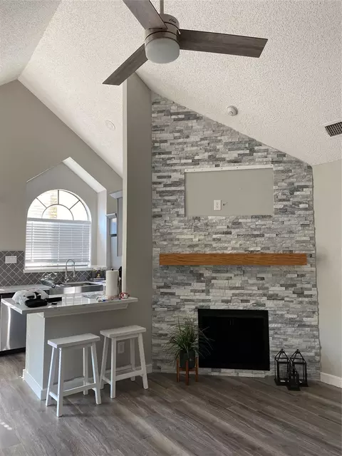2300 Old Spanish Trl #2020, Houston, TX 77054