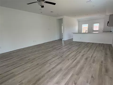 10475 Sugar Mill Dr, Conroe, TX 77306 photo 3