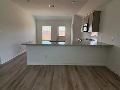 10475 Sugar Mill Dr, Conroe, TX 77306 photo 4