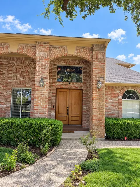 12419 Burgoyne Dr, Houston, TX 77077