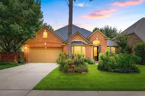 422 Bay Bridge Dr, Sugar Land, TX 77478