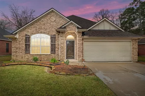 12423 Brightwood Dr, Montgomery, TX 77356