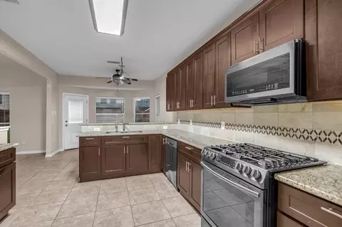 Kitchen - 23915 Spring Oak Dr, Spring, TX 77373 photo 2 of 5