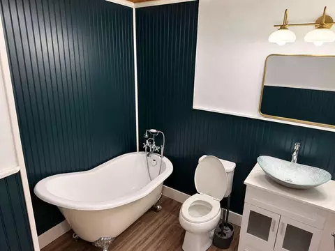 Bath - 4248 Sapp Rd, Conroe, TX 77304 photo 4 of 6