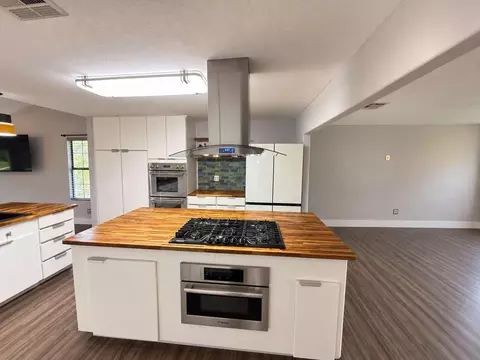 Kitchen - 4248 Sapp Rd, Conroe, TX 77304 photo 2 of 5
