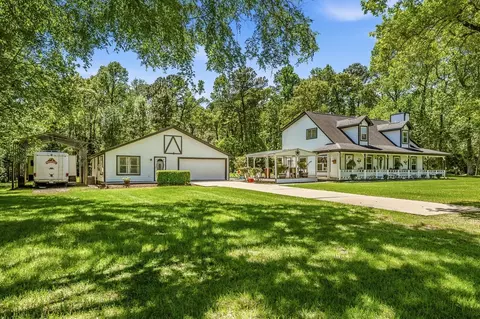 47 D Dana Dr, New Waverly, TX 77358