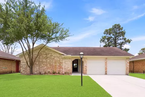 659 Grand Oaks Dr, Houston, TX 77015