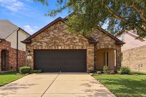 8117 E Pine Creek Bnd, Cypress, TX 77433