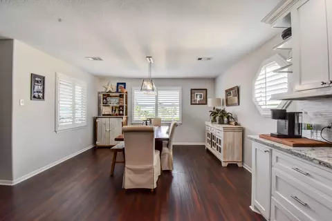Dining - 122 Four Master Road Rd, Freeport, TX 77541 photo 3 of 4