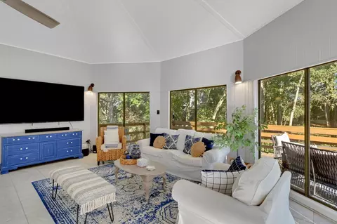 90 Harbour Ln, Coldspring, TX 77331