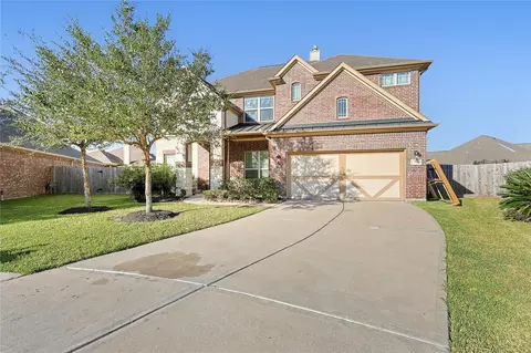 289 W Bend Dr, League City, TX 77573