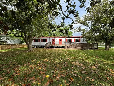 817 Walnut, Wharton, TX 77488
