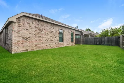 Exterior - 3332 Rolling View Ct, Conroe, TX 77301 photo 3 of 3