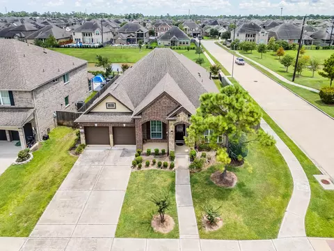 2309 Rosehill Garden Trl, Houston, TX 77089