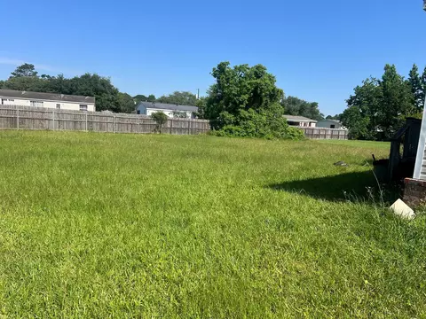 Exterior - 16268 Wrangler Ave, Conroe, TX 77302 photo 5 of 6
