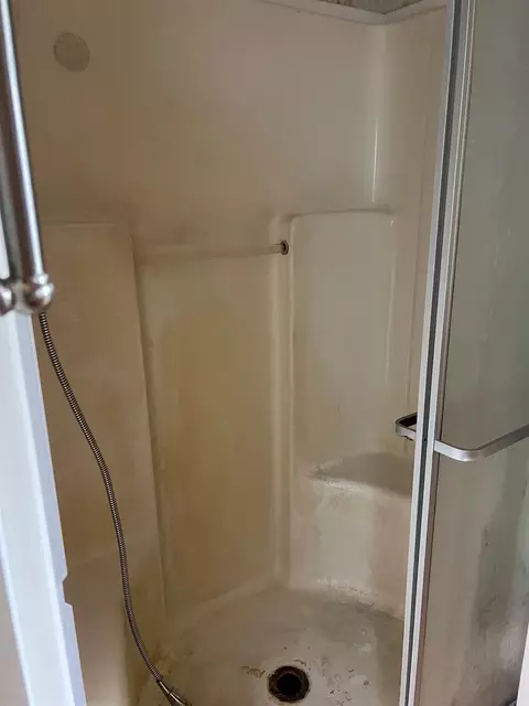 Bath - 16268 Wrangler Ave, Conroe, TX 77302 photo 3 of 4