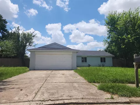 7819 Martin Wood Ln, Houston, TX 77086