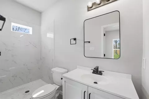 Bath - 3789 Piney Pt, Conroe, TX 77301 photo 2 of 2