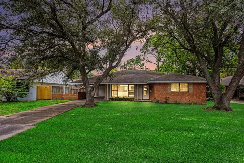 4114 Lemac Dr, Houston, TX 77025