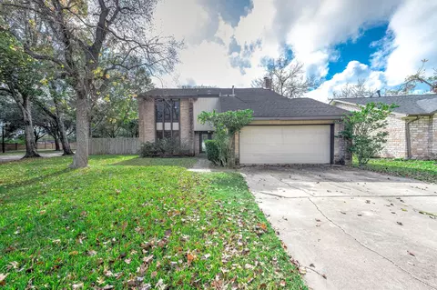3142 Frontier Dr, Sugar Land, TX 77479