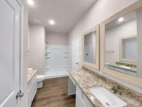 Bath - 13071 Clearview Dr, Willis, TX 77318 photo 2 of 3