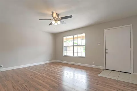 8430 Round Rock Dr #8, Houston, TX 77049