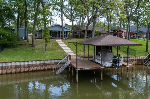 112 Greenwood Dr, Trinidad, TX 75163