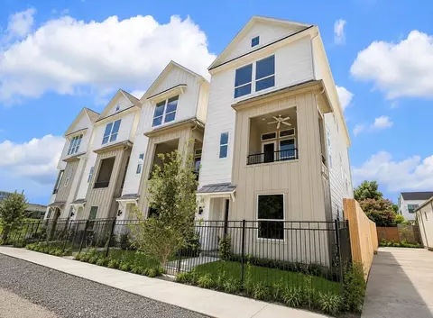 310 Fowler St, Houston, TX 77007