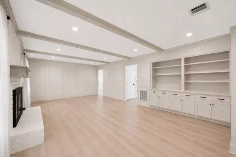 Living - 6302 Meadowtrace Dr, Spring, TX 77389 photo 3 of 5