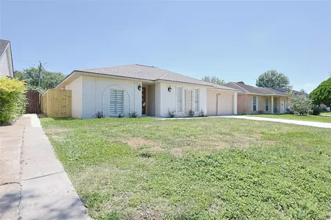 11219 Newbrook Dr, Houston, TX 77072