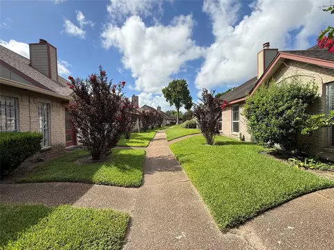 7943 W Airport Blvd, Houston, TX 77071