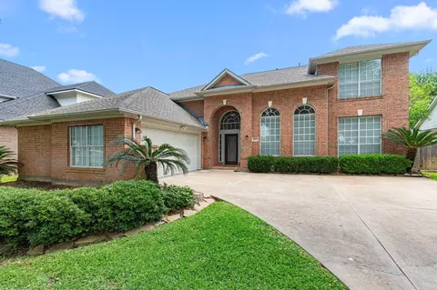 1807 Rustic Hills Ct, Sugar Land, TX 77479